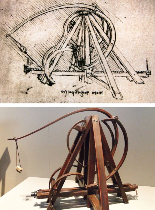 Studie von 1487 zu einer Steinschleuder von Leonardo da Vinci und Modell aus den 50er Jahren