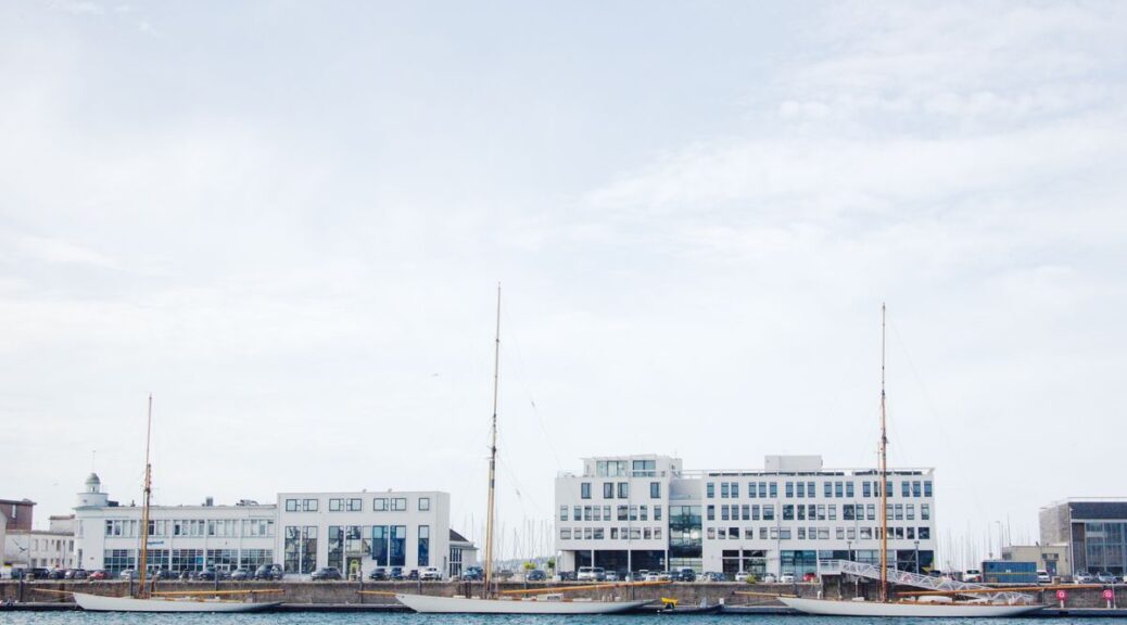 3 Klasssiker im Hafen von Brest