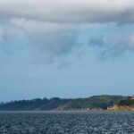 Die Leutchttürme auf der Nordseite der Einfahrt nach Brest