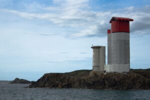 der Phare de Petit Minour vom Wasser aus gesehen