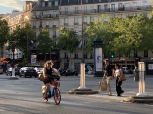 Schönes Abendlicht in Paris