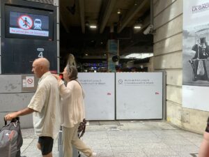 Im Gare de Montparnasse ist dieser Bahnsteig gerade geschlossen