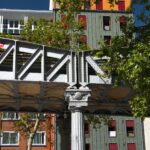 Durch den Boulevard Vincent-Auriol führt eine Metro-Linie als Hochbahn