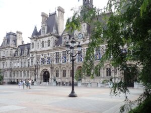 Neues Grün am Hôtel de Ville
